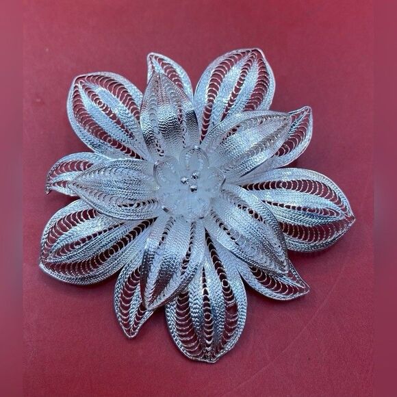 Women’s Brooch  Sterling Silver 925 Lily Flower 2” #3 - Picture 1 of 3